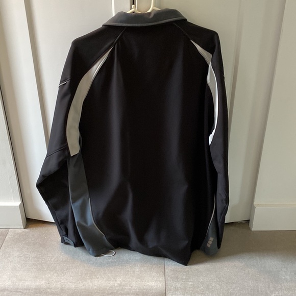 Basically brand new black Elevate coat size XL with company sponsor - Picture 2 of 3